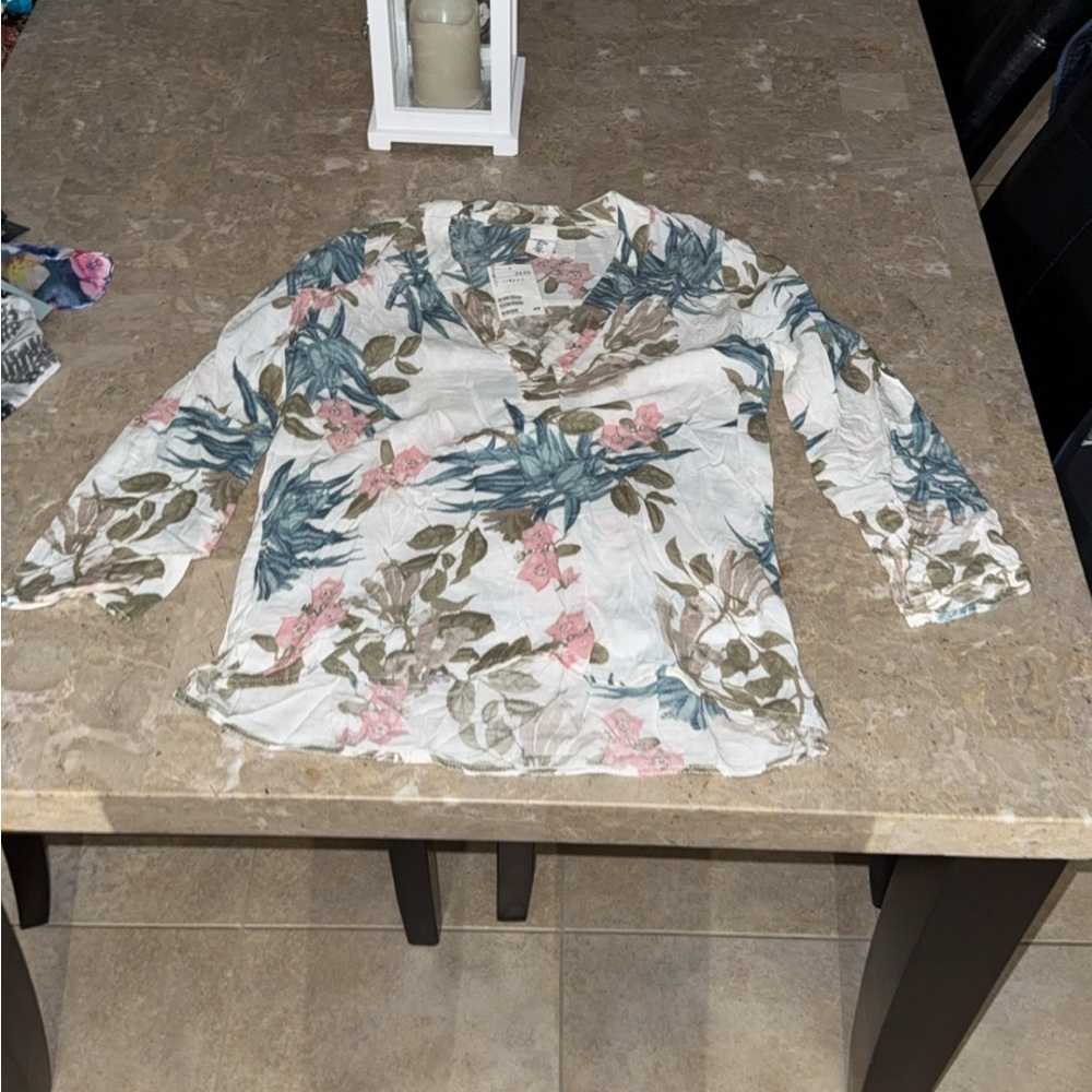H&M Multicolor Floral V-Neck Top